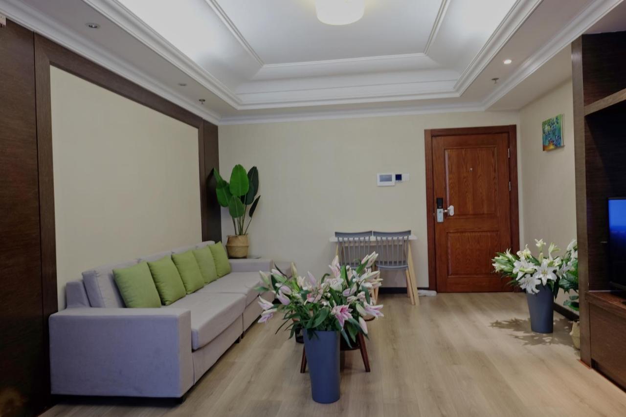 Ring Service 798 Art Zone Apartment *